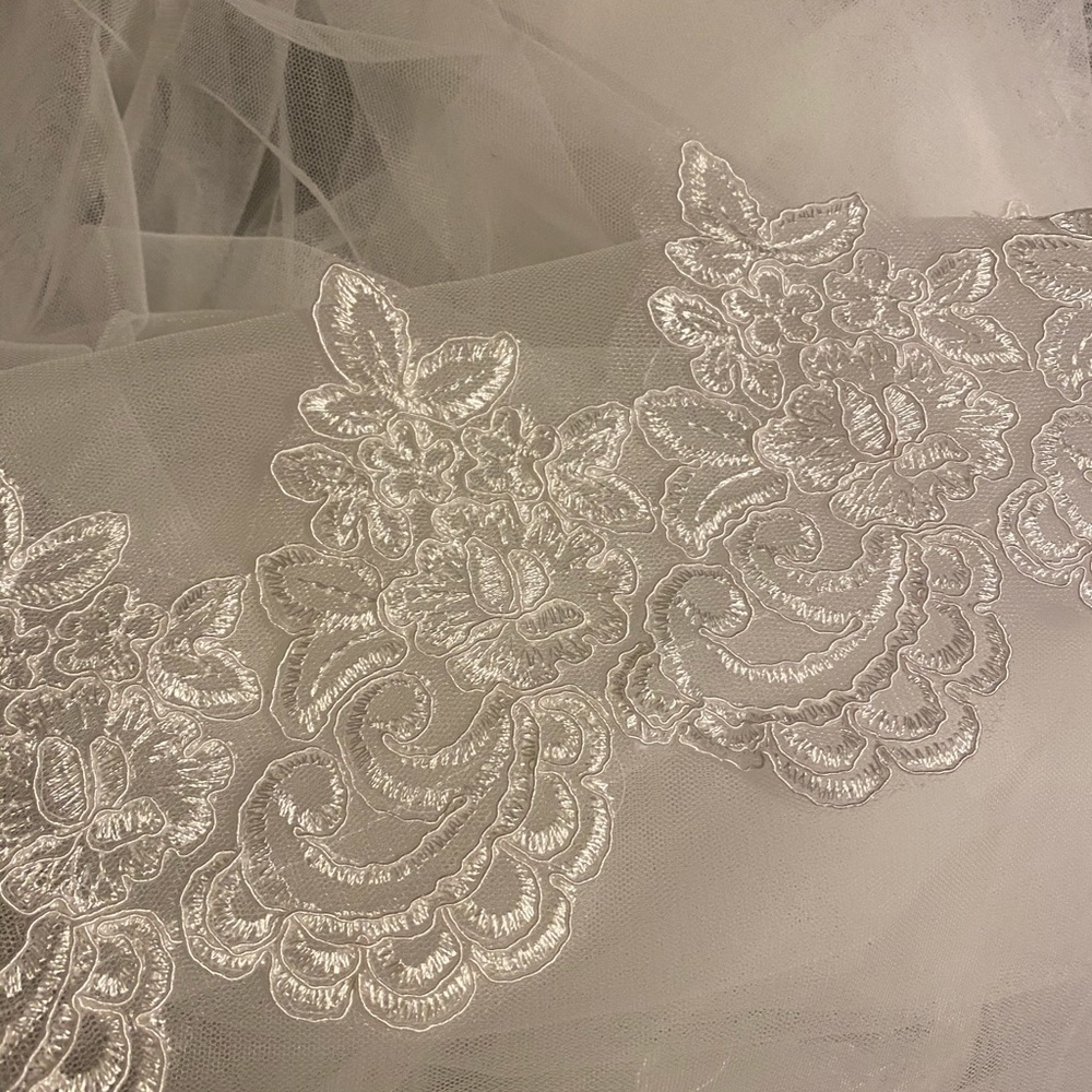 Wedding veil - lace